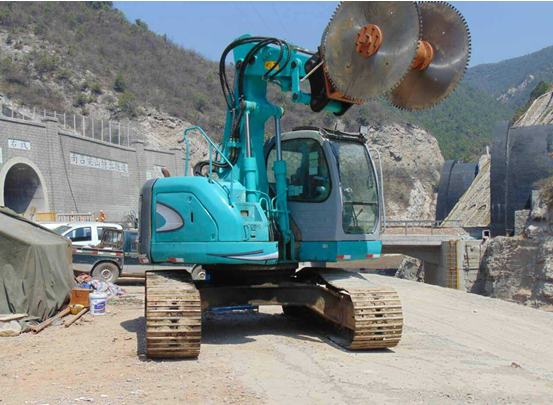 隧道二襯切割設(shè)備